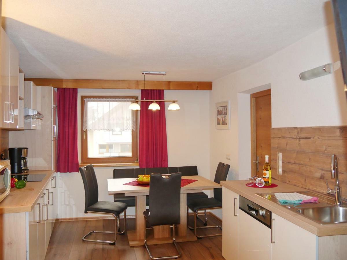 Apartamento Haus Dilitz-Theiner - Bachbluete Nauders Exterior foto